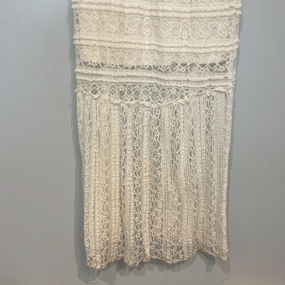 Lace maxi dress - Picture 3 of 6